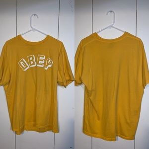 Women’s Large OBEY T-shirt